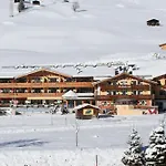 Hotel Der Grubacher 4*