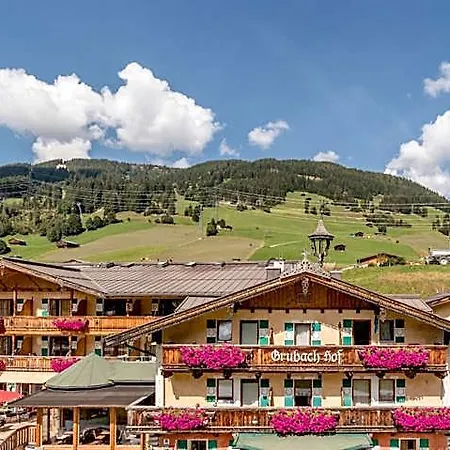 Hotel Der Grubacher 4*