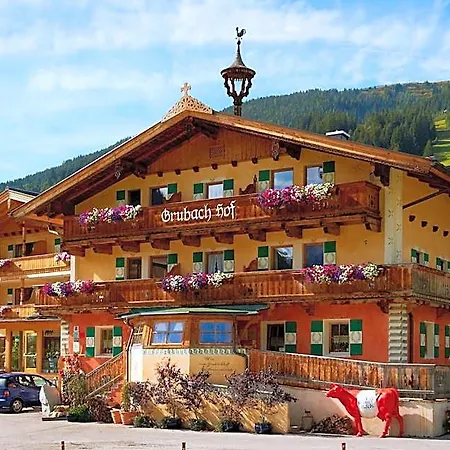 Der Grubacher Отель 4*